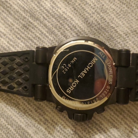 Michael kors watch ⌚️ - Picture 3 of 4